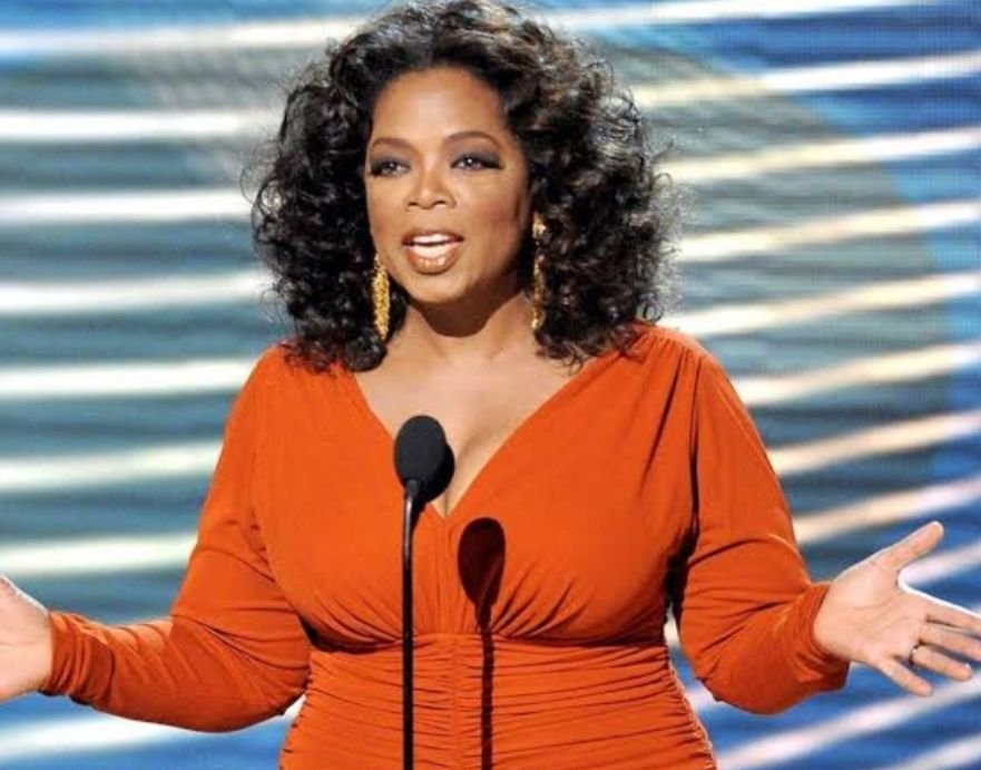 Oprah winfrey net worth in 2023!! Know about Biography, Age, Net worth and more